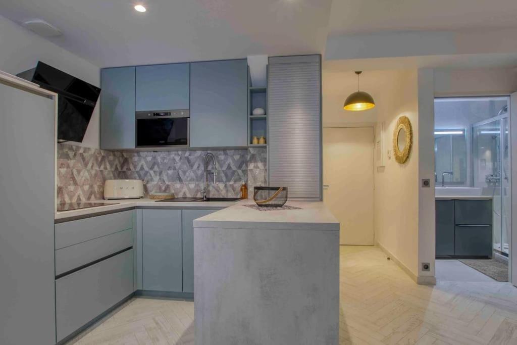Appartement Piscine Tennis Acces Prive Plage Joia Санари-сюр-Мер Экстерьер фото
